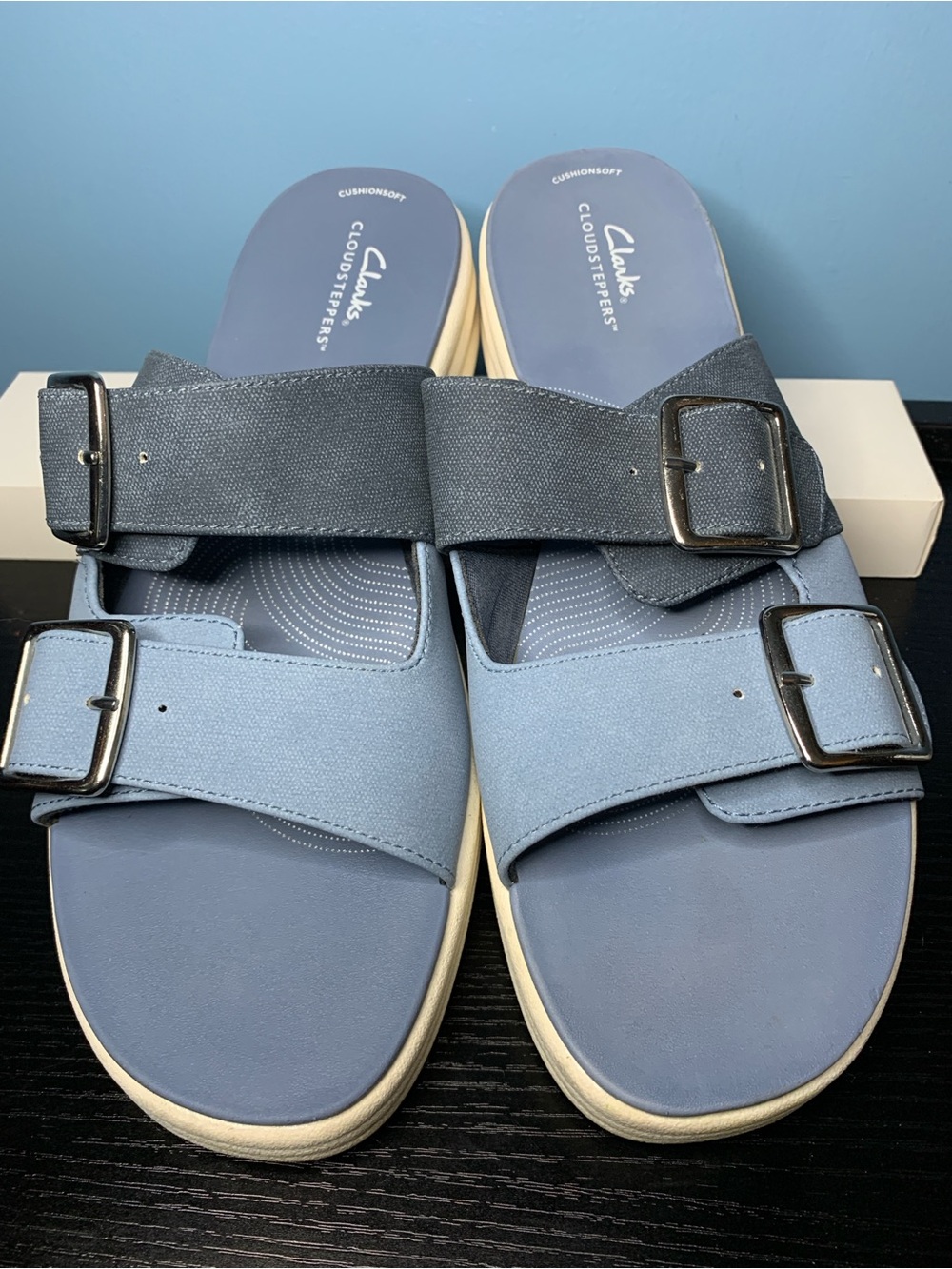 Clarks Women’s Two-Tone Blue Dual-Buckle Slide Sandals